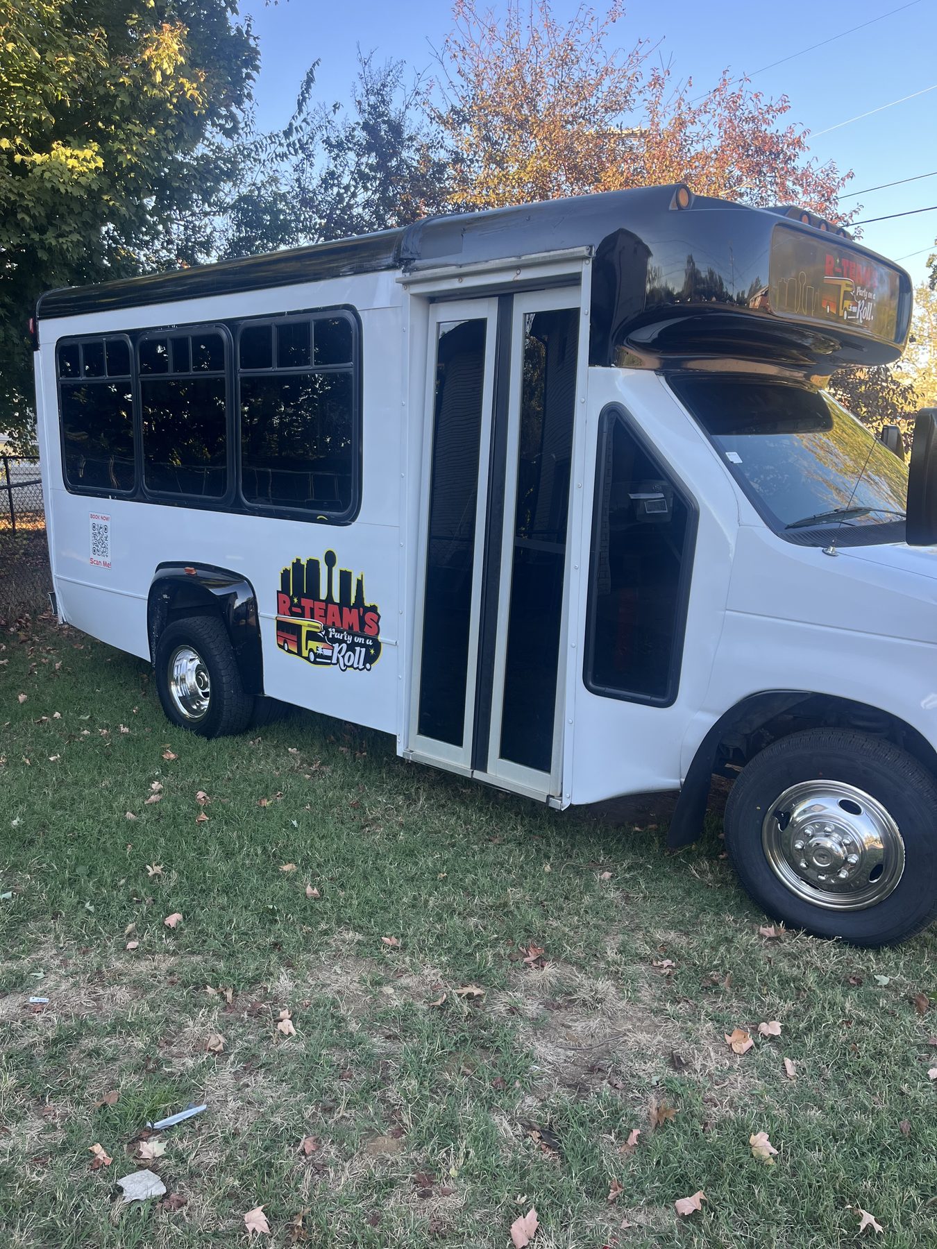 R-Team party bus and shuttle photo 1